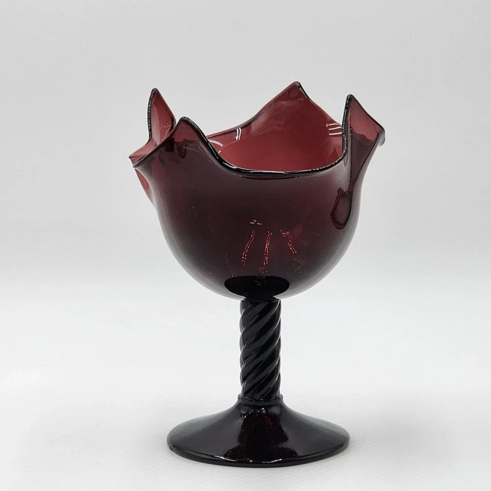Vintage MCM Amethyst Glass Hand Blown Handkerchief Rim Twisted Stem Vase 9 inch